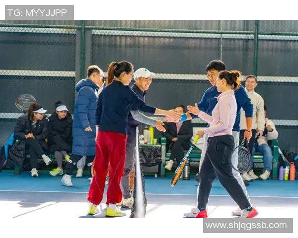 广州网球队的团队协作揭秘：网球巨献背后的默契与拼搏精神