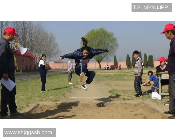 足球明星麦迪壁纸高清下载尽享运动激情与风采的完美结合